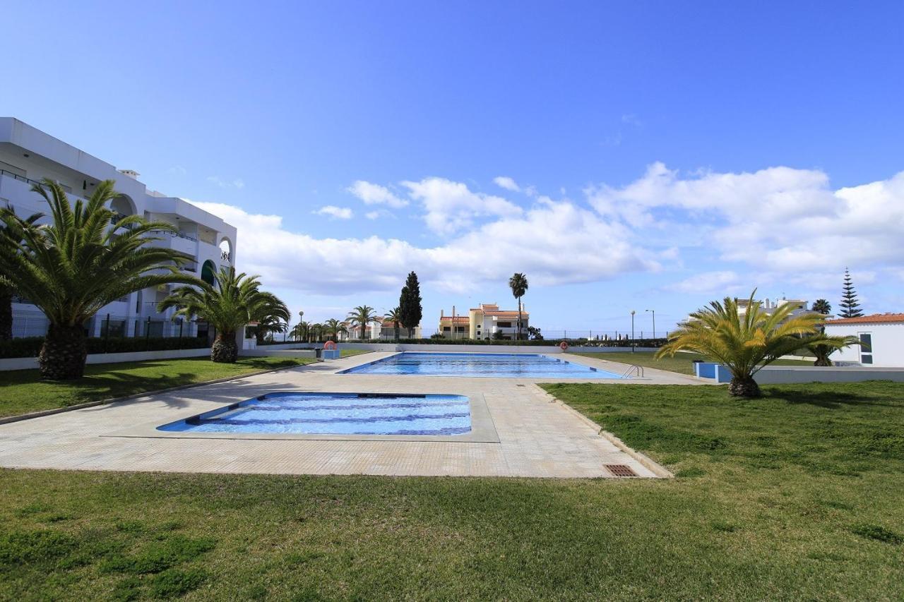 Armacao De Pera Brightness With Pool By Homing Apartment Luaran gambar