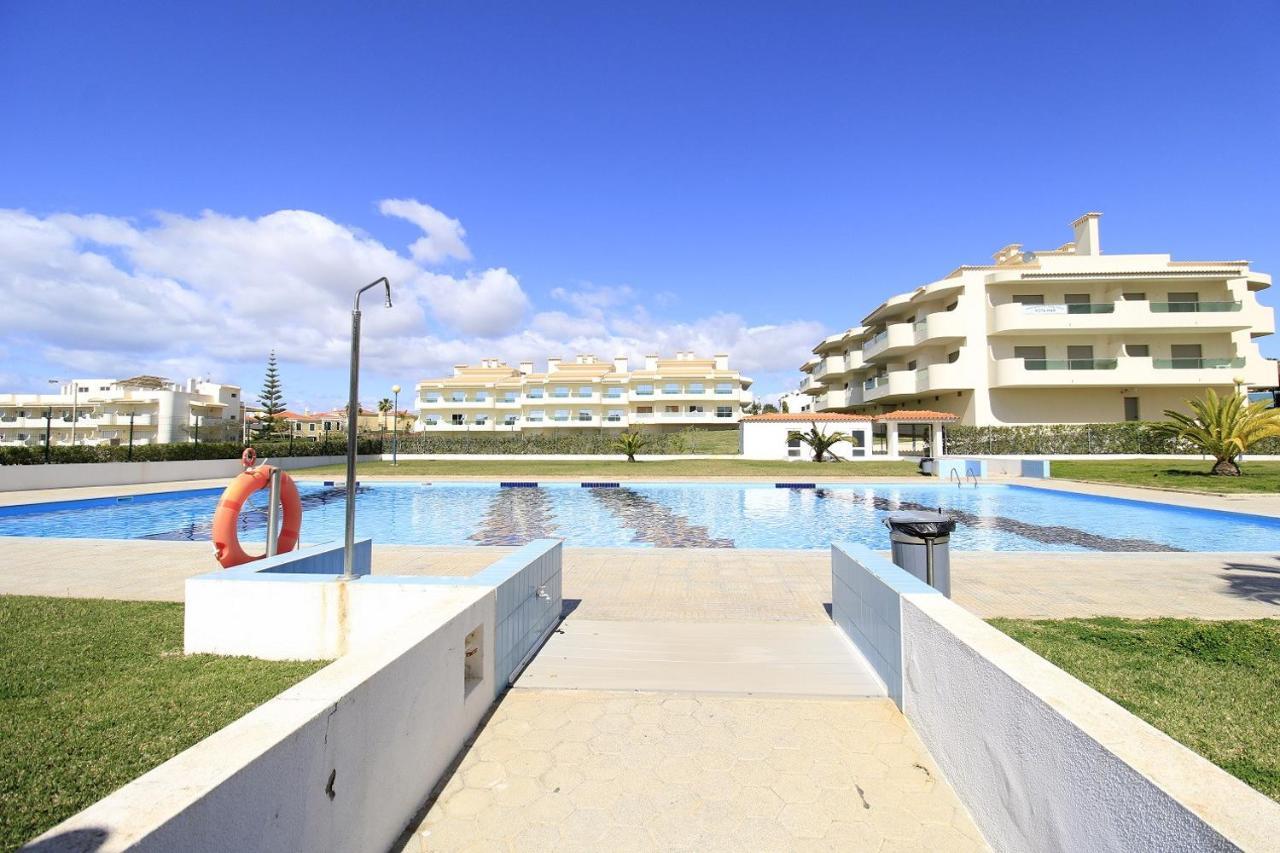 Armacao De Pera Brightness With Pool By Homing Apartment Luaran gambar