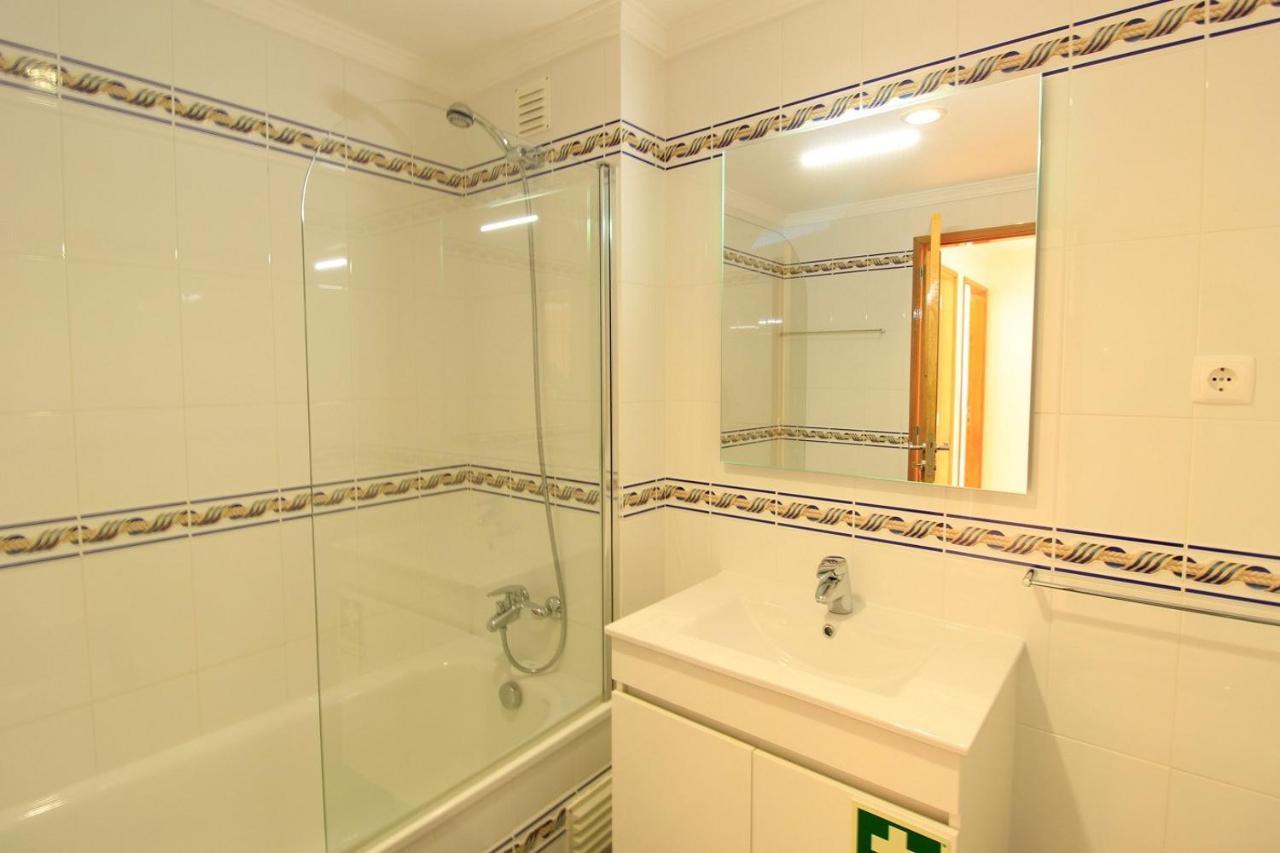 Armacao De Pera Brightness With Pool By Homing Apartment Luaran gambar