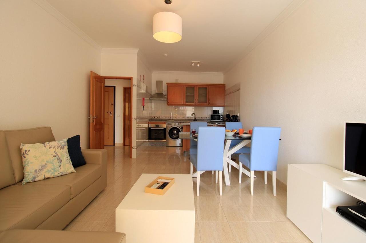 Armacao De Pera Brightness With Pool By Homing Apartment Luaran gambar