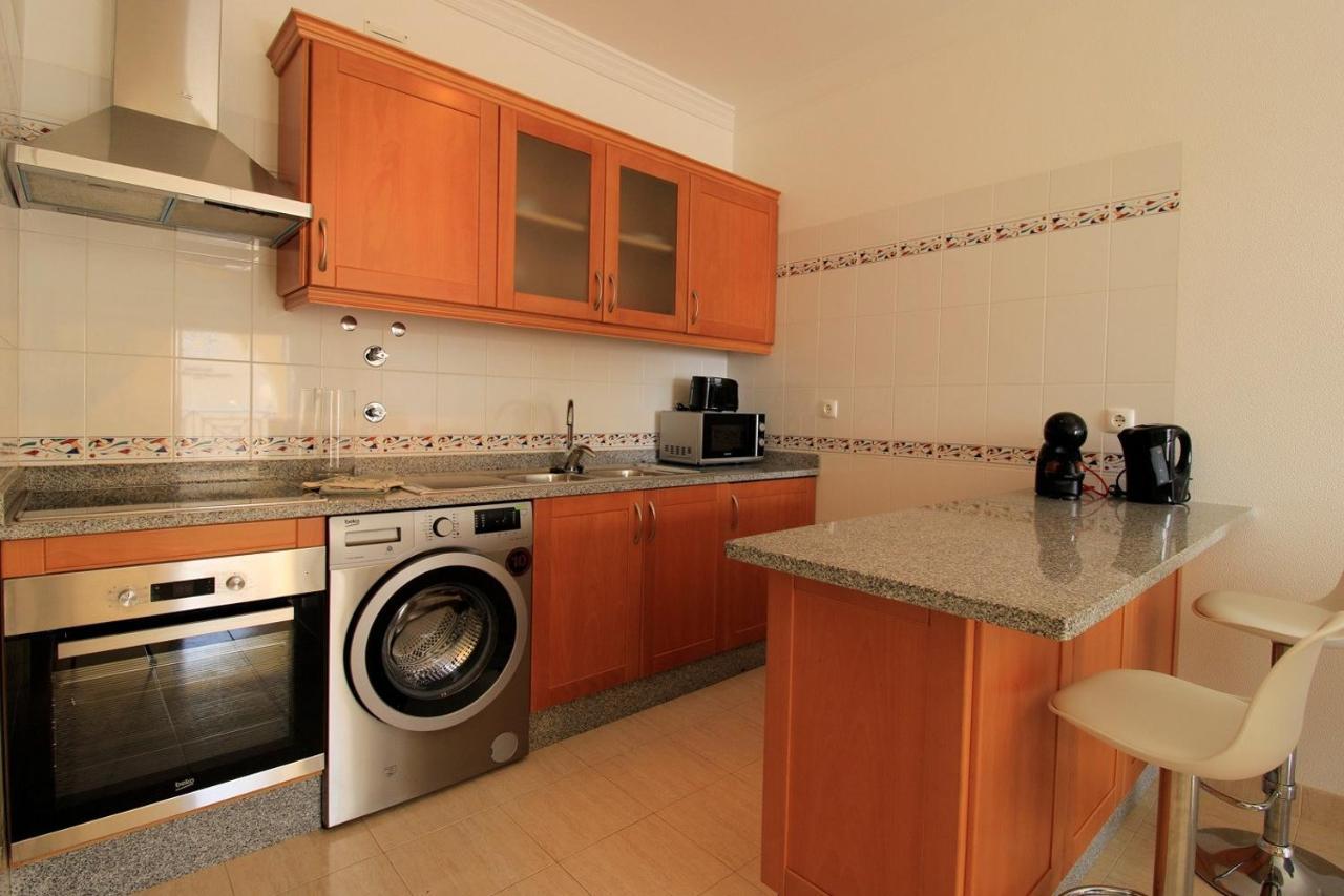 Armacao De Pera Brightness With Pool By Homing Apartment Luaran gambar